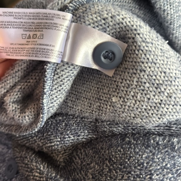 Eddie Bauer Lt Harbor (marled navy) soft long nap button placket fleece top. Lrg - Picture 9 of 9